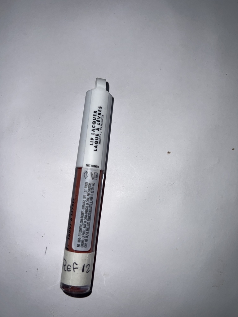 E.L.F LIP LACQUER TONO MOODY