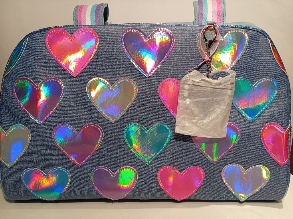 BOLSO VIAJERO DE CORAZONES