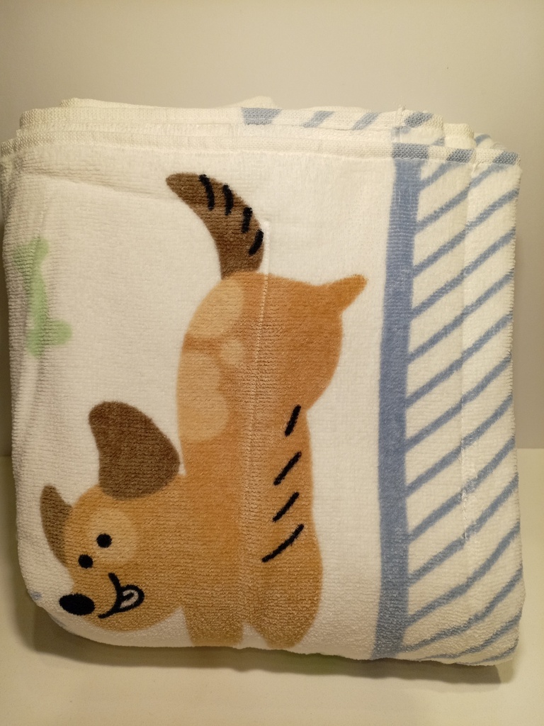 TOALLA DE BAÑO KASSAFINA PERROS FONDO BLANCO