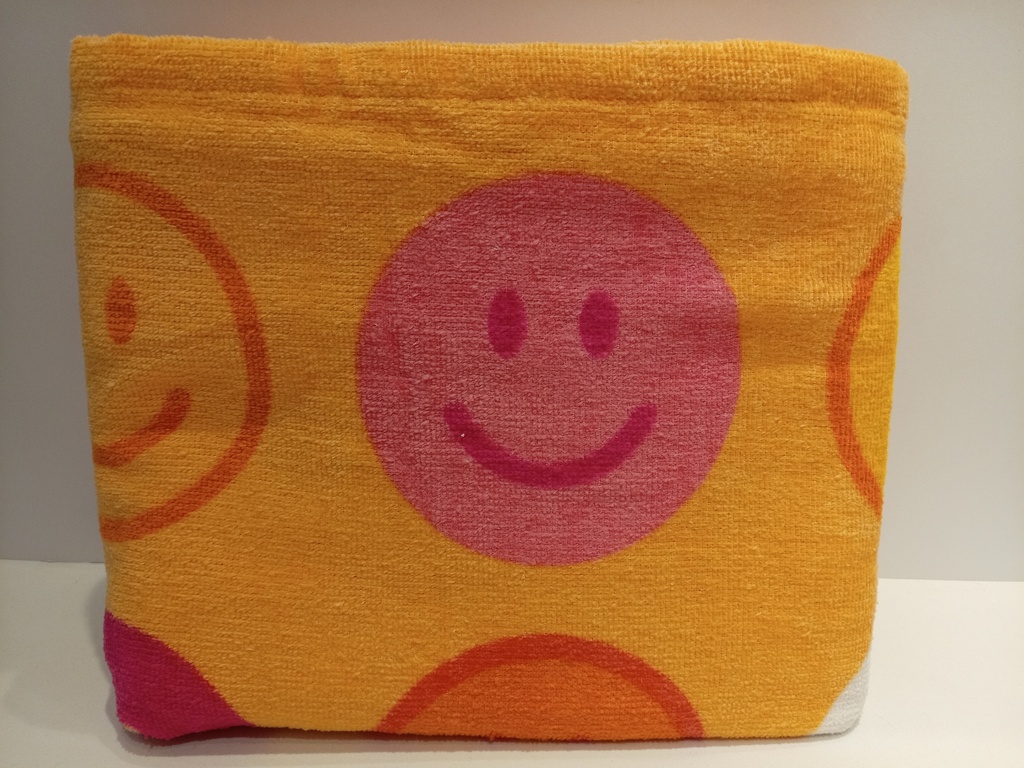 TOALLA MAINSTAYS NARANJA CON CARA FELIZ 