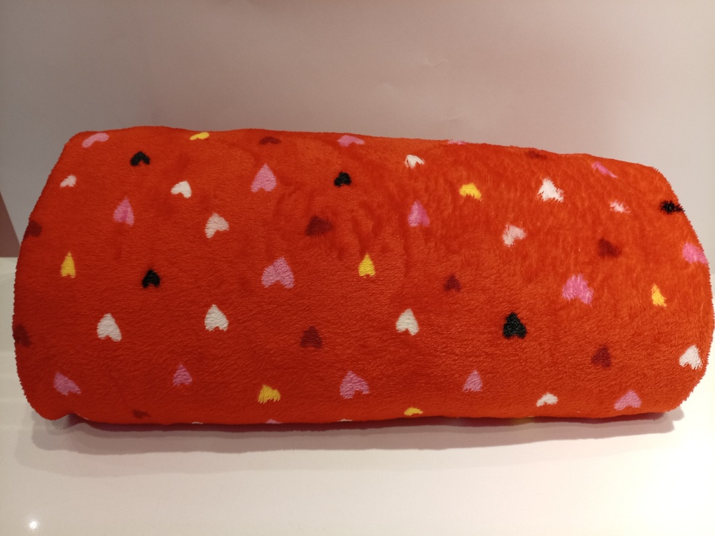 COBIJA ROJA DE CORAZONES