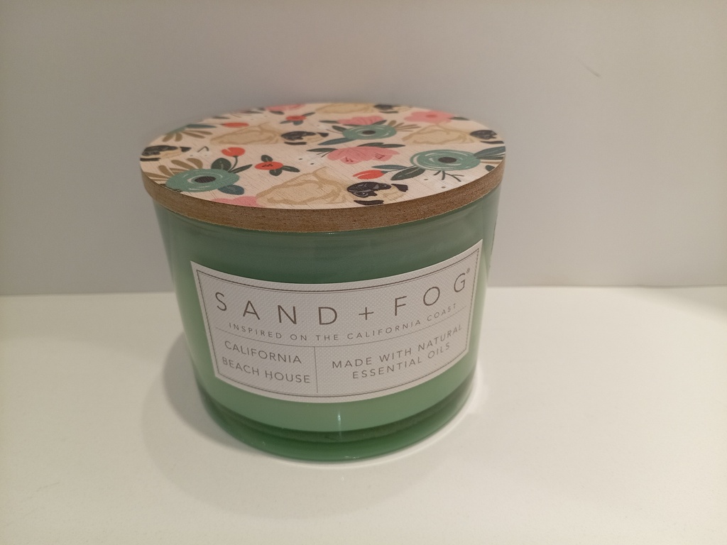 VELAS AROMATICAS SAND+FOG CALIFORNIA BEACH HOUSE