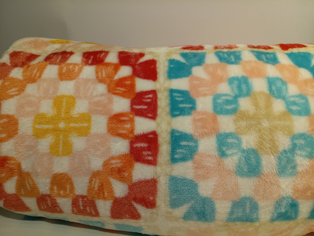 COBIJA CUADROS DE COLORES