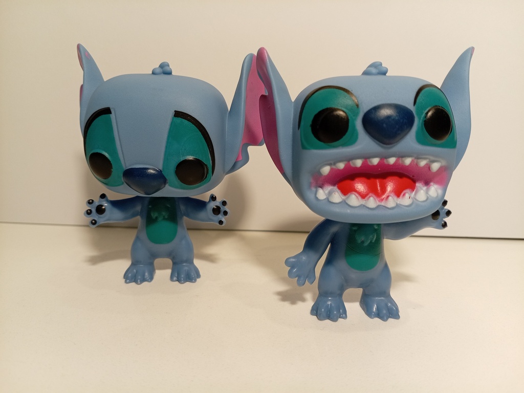 FUNKO STITCH AZUL