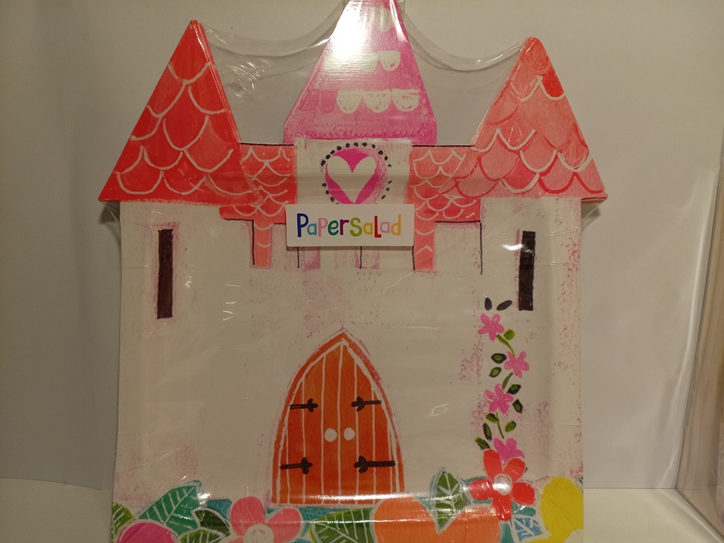 PLATOS DE CARTON FIGURA CASTILLO 24 UNIDADES