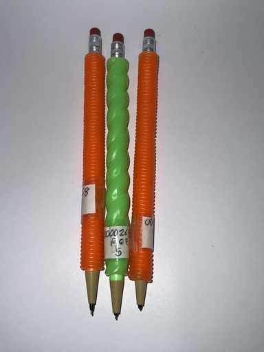 POTAMINAS CON GOMA DE COLORES