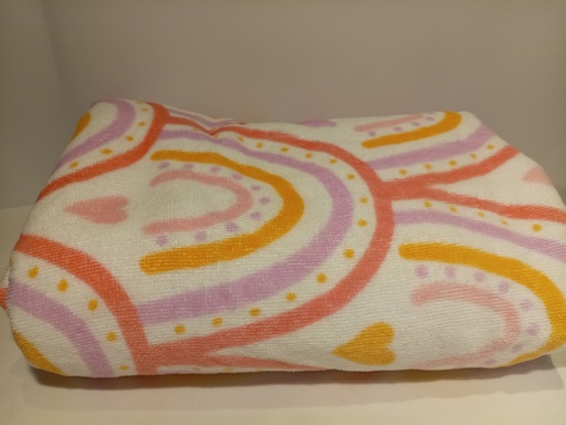 TOALLA DE BAÑO ARCOIRIS CORAZON Y OTRA